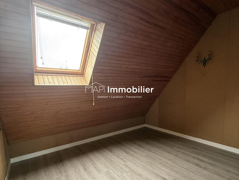 Maison - 104 m² - 5 pièces