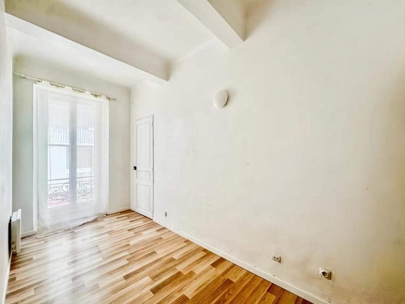 Appartement - 81 m² - 3 pièces