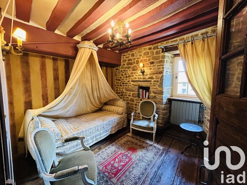 Maison - 340 m² - 10 pièces