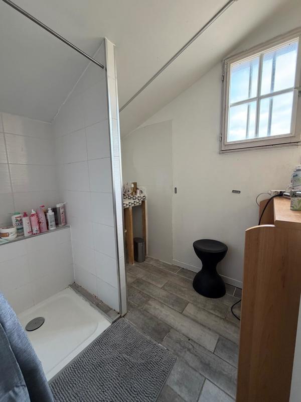 Maison - 180 m² - 7 pièces