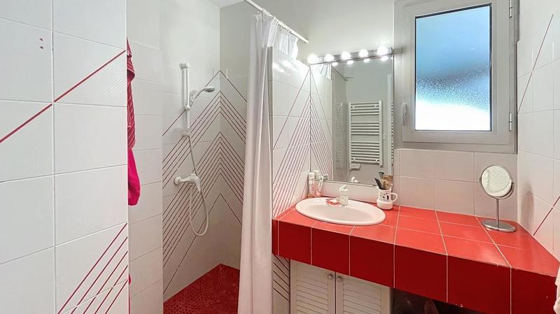 Maison - 197 m² - 5 pièces