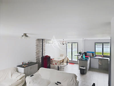 Maison - 108 m² - 6 pièces