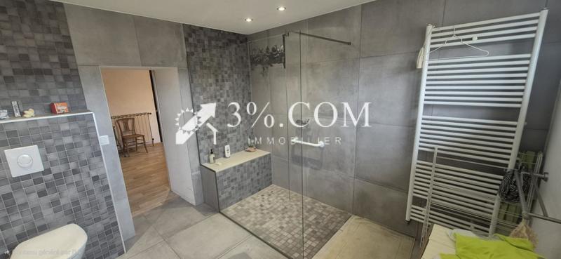 Maison - 136 m² - 8 pièces