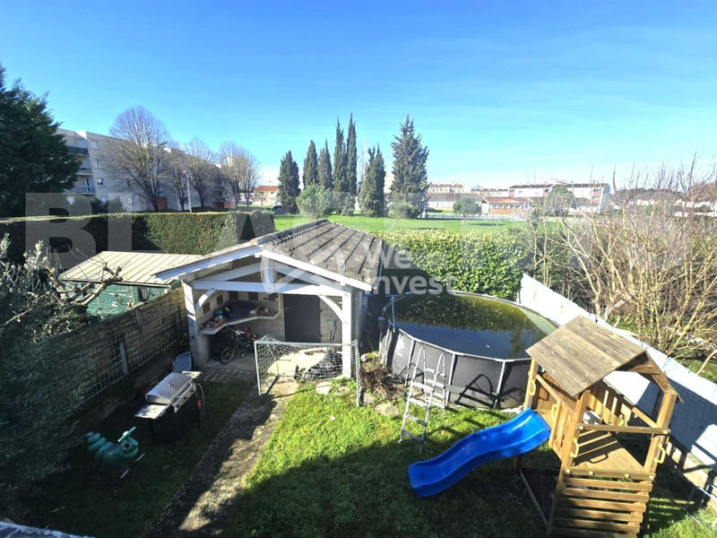 Maison - 90 m² - 4 pièces