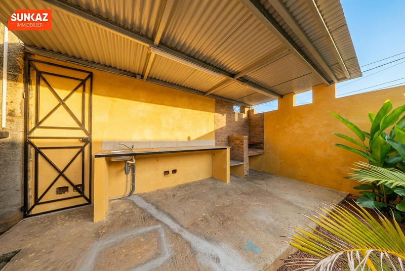 Maison - 120 m² - 4 pièces