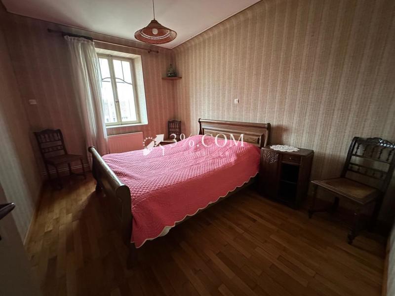 Maison de village - 252 m² - 11 pièces