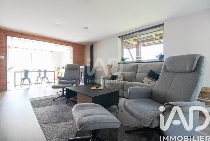 Maison - 160 m² - 8 pièces