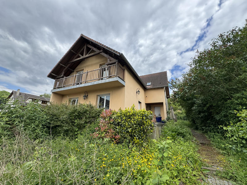 Maison - 140 m² - 5 pièces