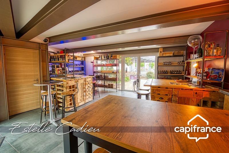 Propriété - 417 m² - 20 pièces