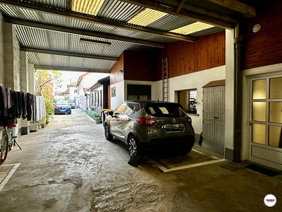 Maison - 256 m² - 12 pièces