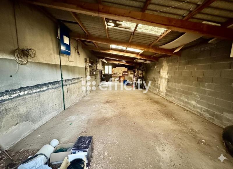 Maison - 152 m² - 9 pièces