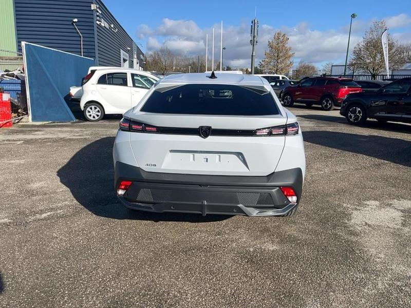 Peugeot 408 Hybrid 136 e-Dcs6 Allure