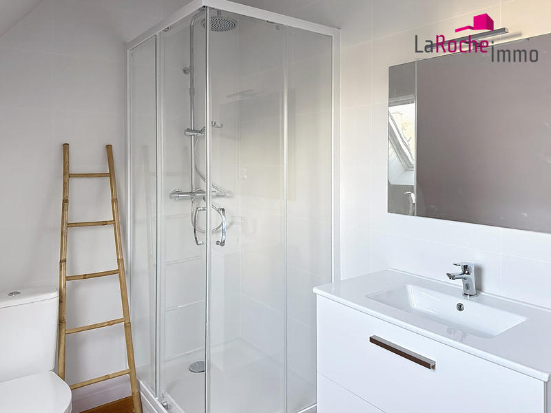 Maison traditionnelle - 87 m² - 4 pièces