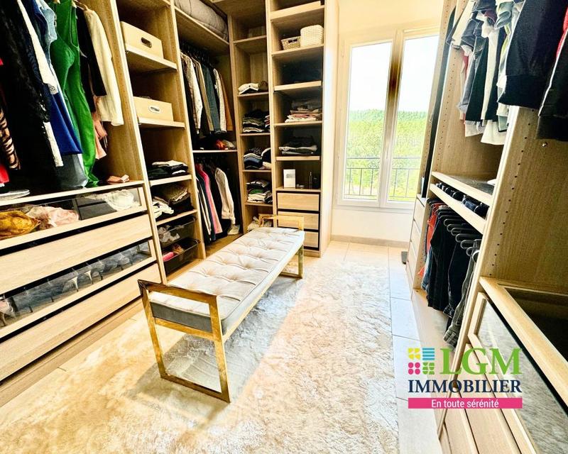 Villa - 206 m² - 6 pièces