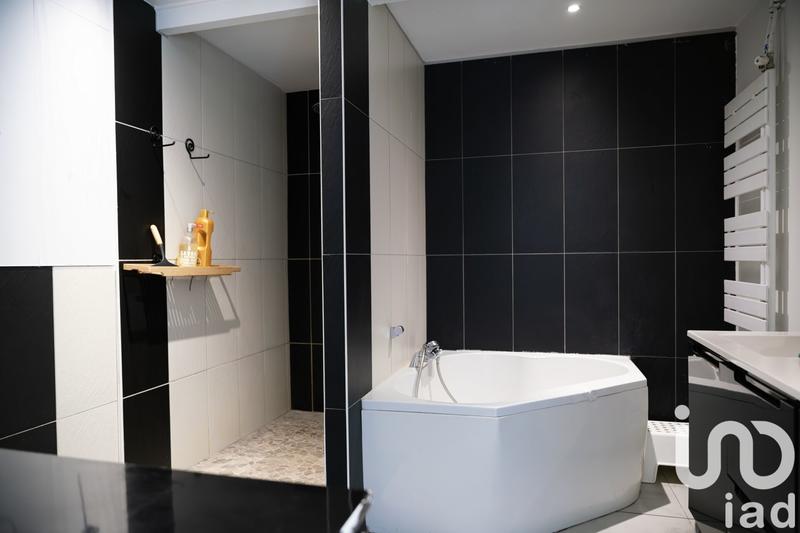 Maison de maîtres - 190 m² - 8 pièces