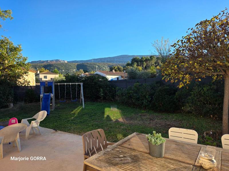 Maison - 94 m² - 4 pièces