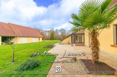 Maison - 206 m² - 7 pièces