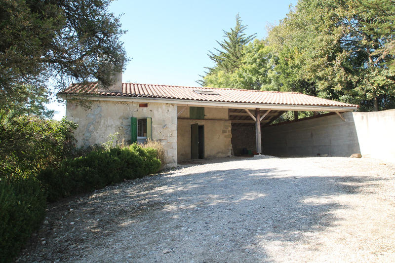 Maison en pierre - 200 m² - 4 pièces
