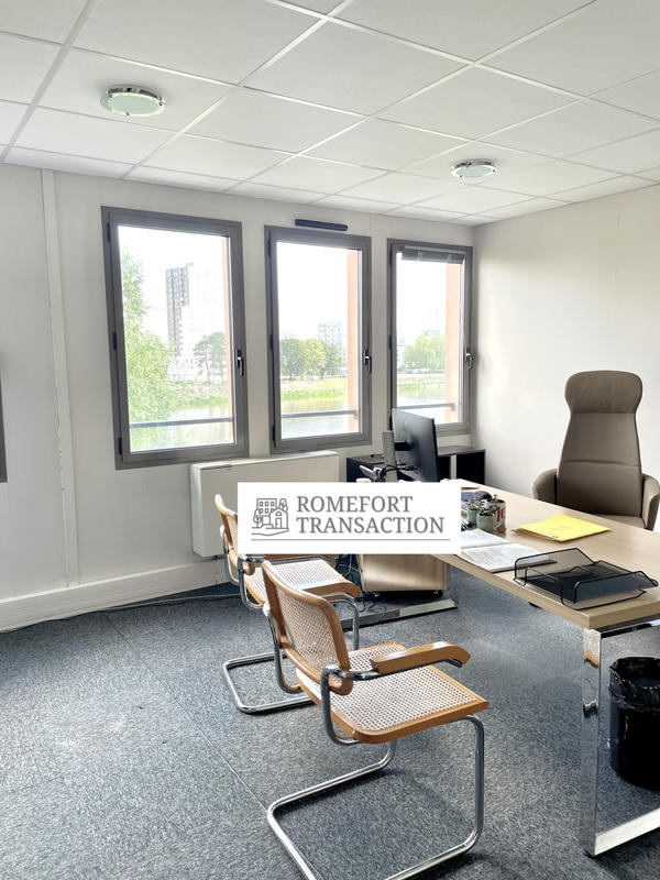 Bureau - 467 m² - 19 pièces