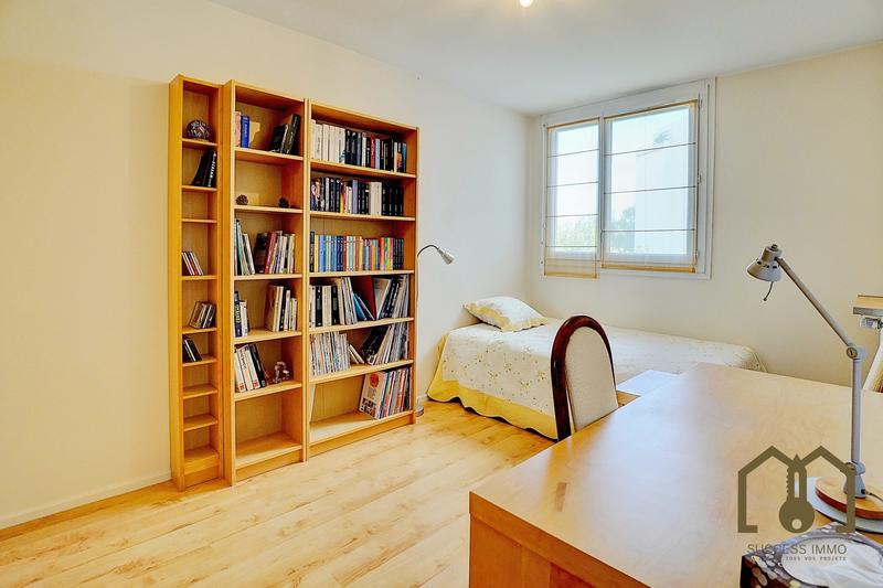 Appartement - 75 m² - 3 pièces