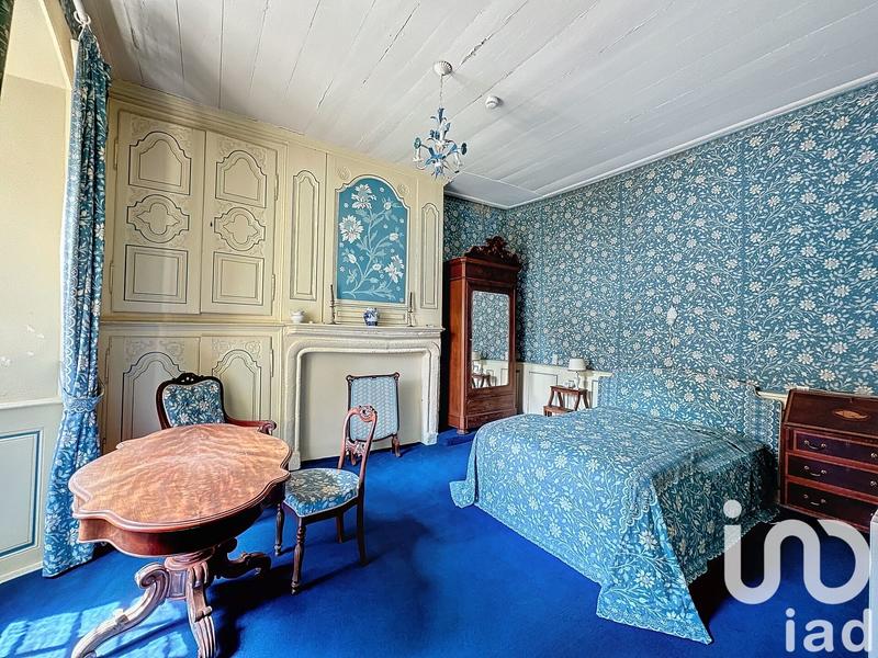 Maison - 231 m² - 9 pièces