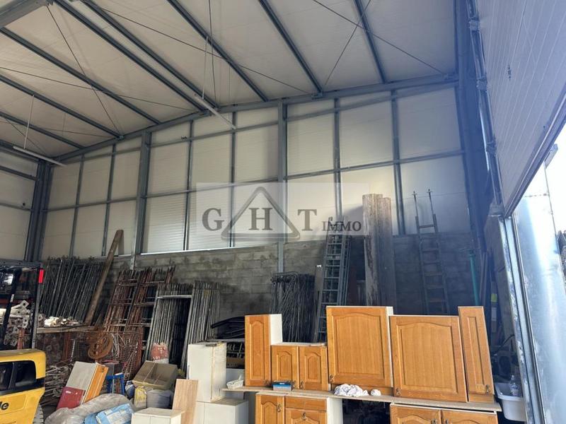 Entrepôt - 130 m²
