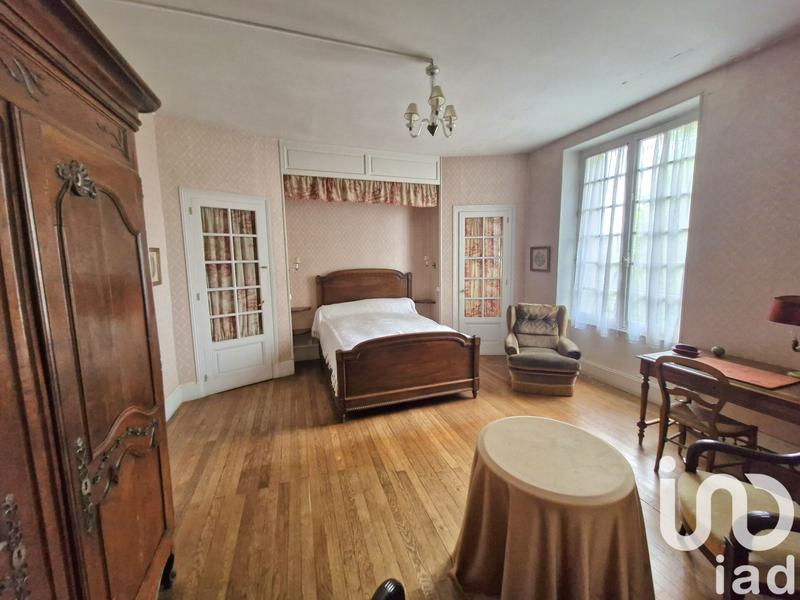 Maison - 350 m² - 13 pièces