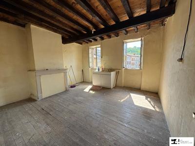 Maison traditionnelle - 199 m² - 6 pièces