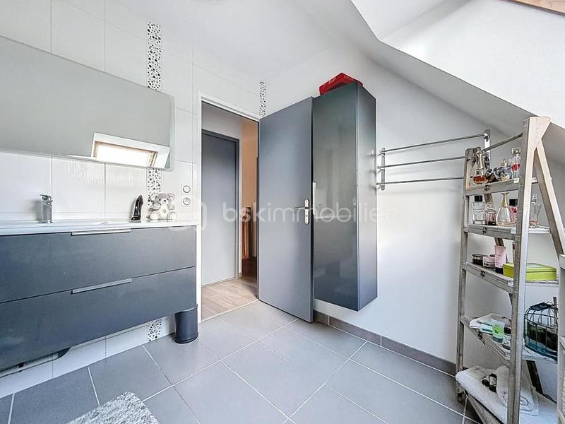Maison - 105 m² - 6 pièces
