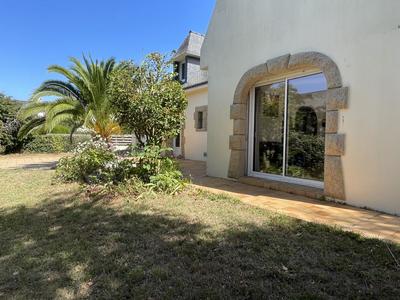 Maison - 190 m² - 8 pièces