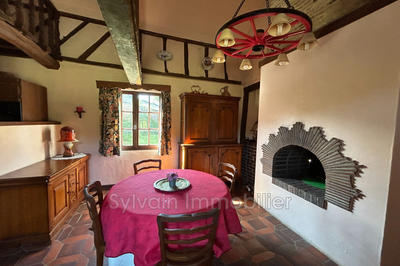 Maison - 122 m² - 8 pièces