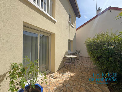 Maison - 121 m² - 6 pièces