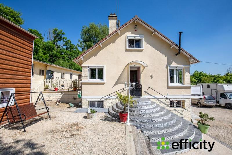 Maison - 246 m² - 11 pièces