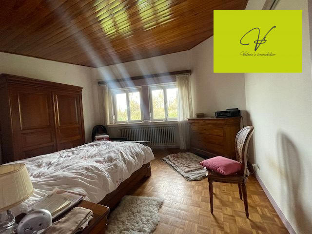 Maison - 187 m² - 8 pièces