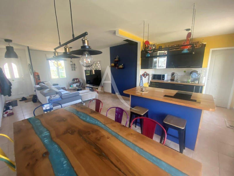 Maison - 86 m² - 5 pièces