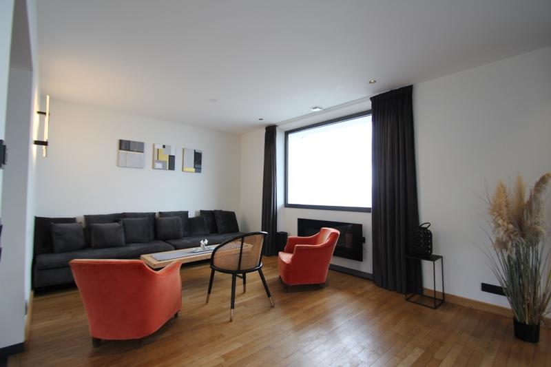 Demeure - 166 m² - 6 pièces