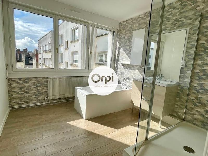 Appartement - 106 m² - 4 pièces