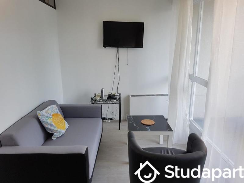 Chambre - 9 m² - 1 pièce