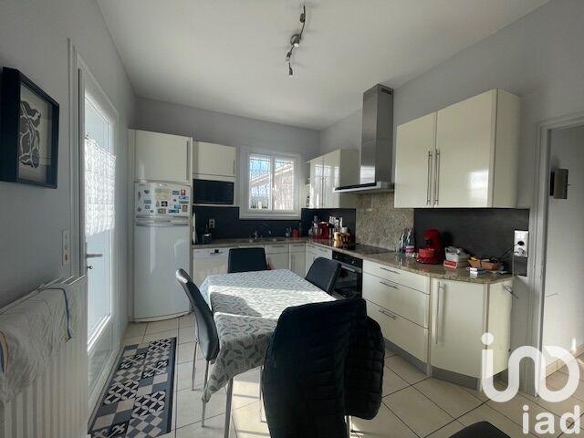 Maison - 200 m² - 5 pièces