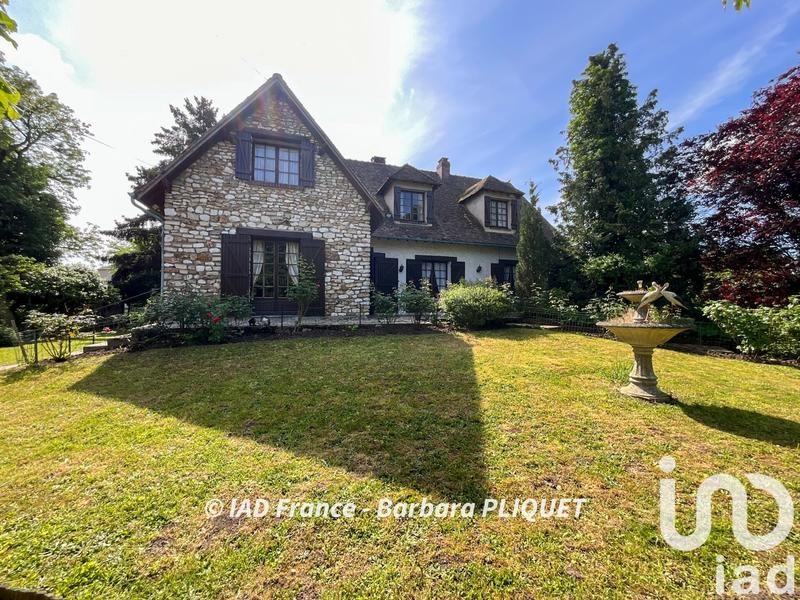 Maison - 232 m² - 8 pièces