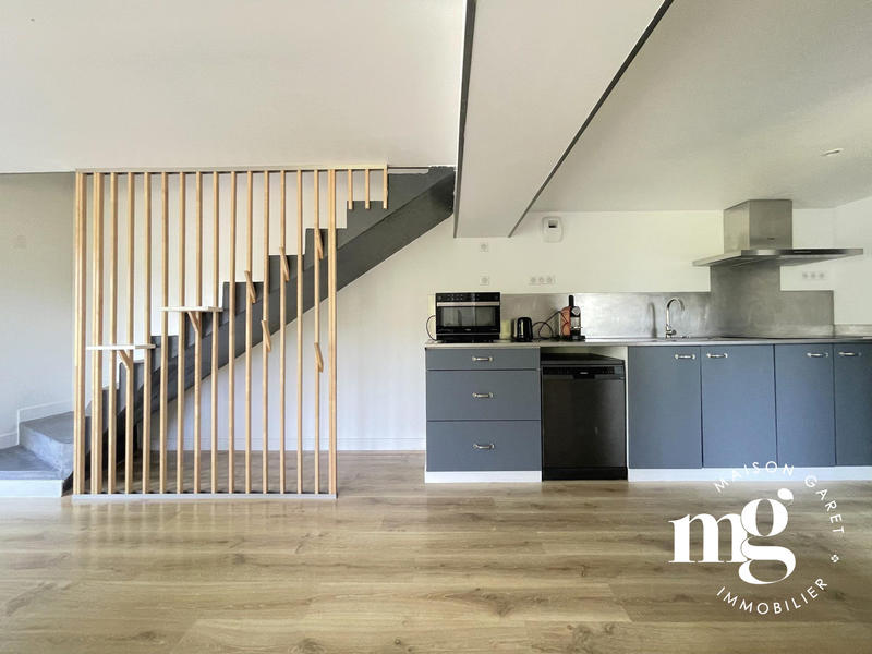 Maison - 187 m² - 8 pièces