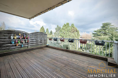 Appartement - 85 m² - 3 pièces