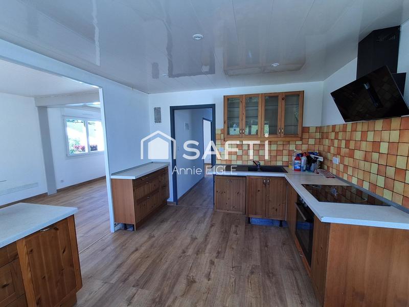 Maison - 140 m² - 6 pièces