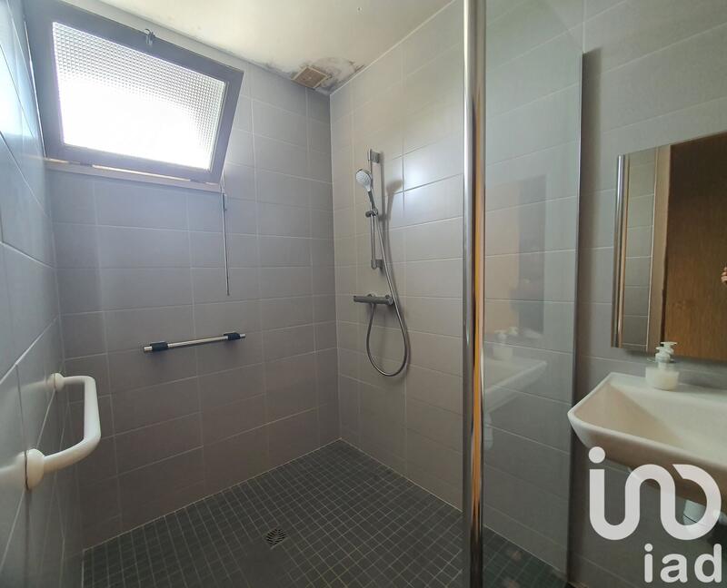 Maison - 98 m² - 5 pièces