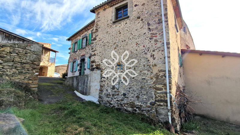 Maison de village - 100 m² - 5 pièces