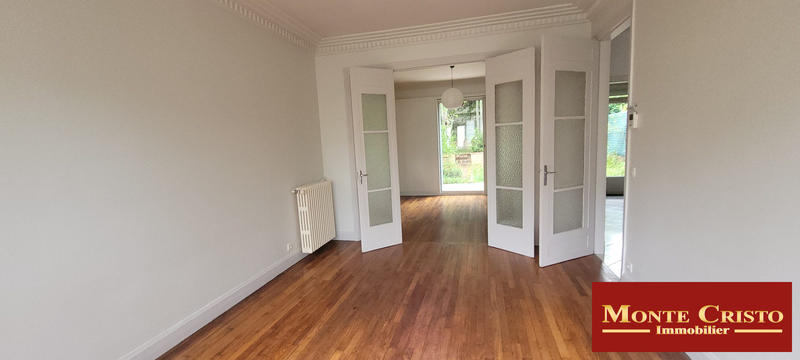 Maison - 93 m² - 5 pièces