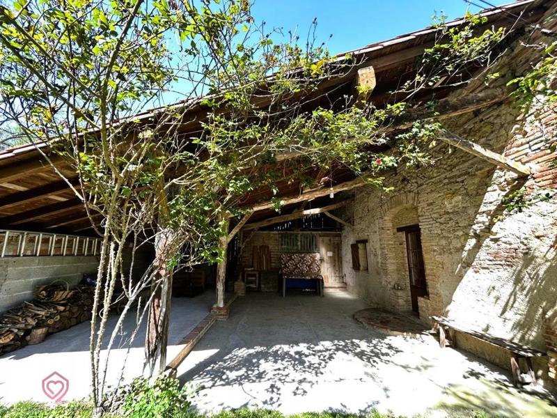 Corps de ferme - 292 m² - 14 pièces