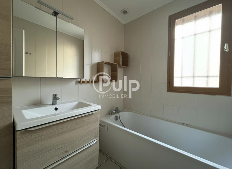 Pavillon - 105 m² - 5 pièces