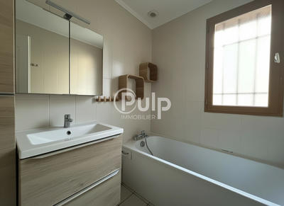 Pavillon - 110 m² - 5 pièces