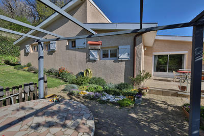 Maison - 122 m² - 4 pièces